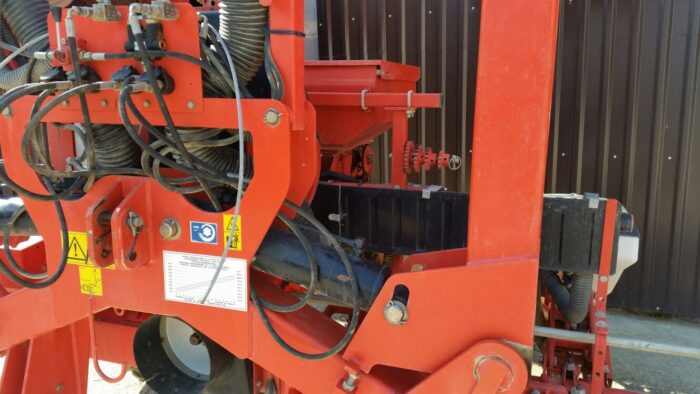 Kuhn Planter 2 - Image 4
