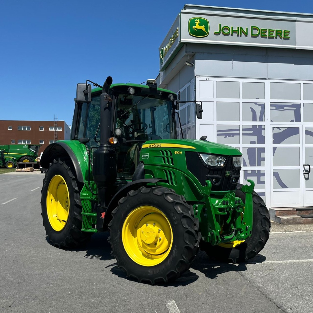 John Deere 6110M